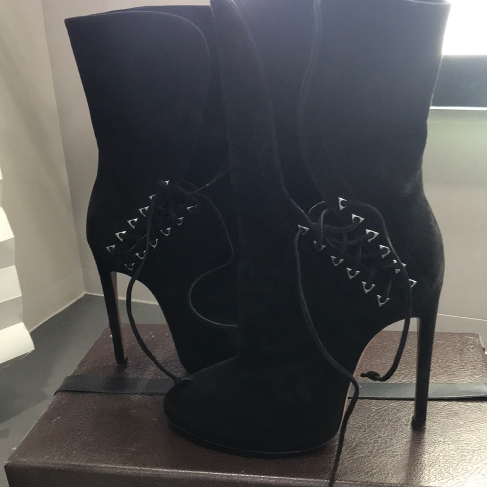 Alaia booties